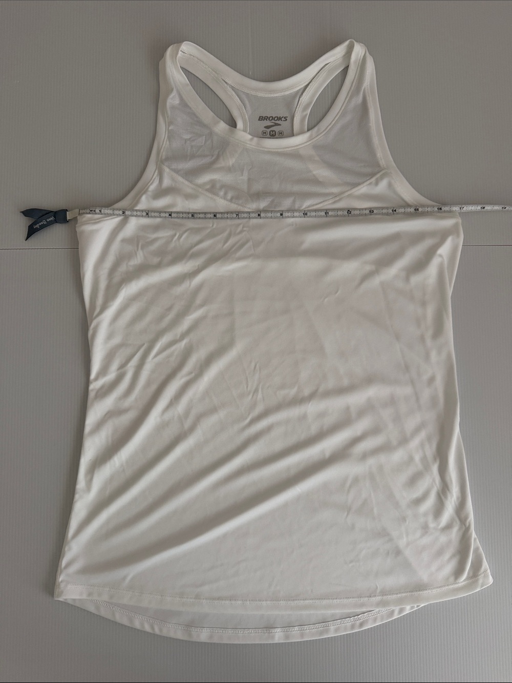 Brooks Women’s White Racerback Running Performance Tank Top Medium New no tags